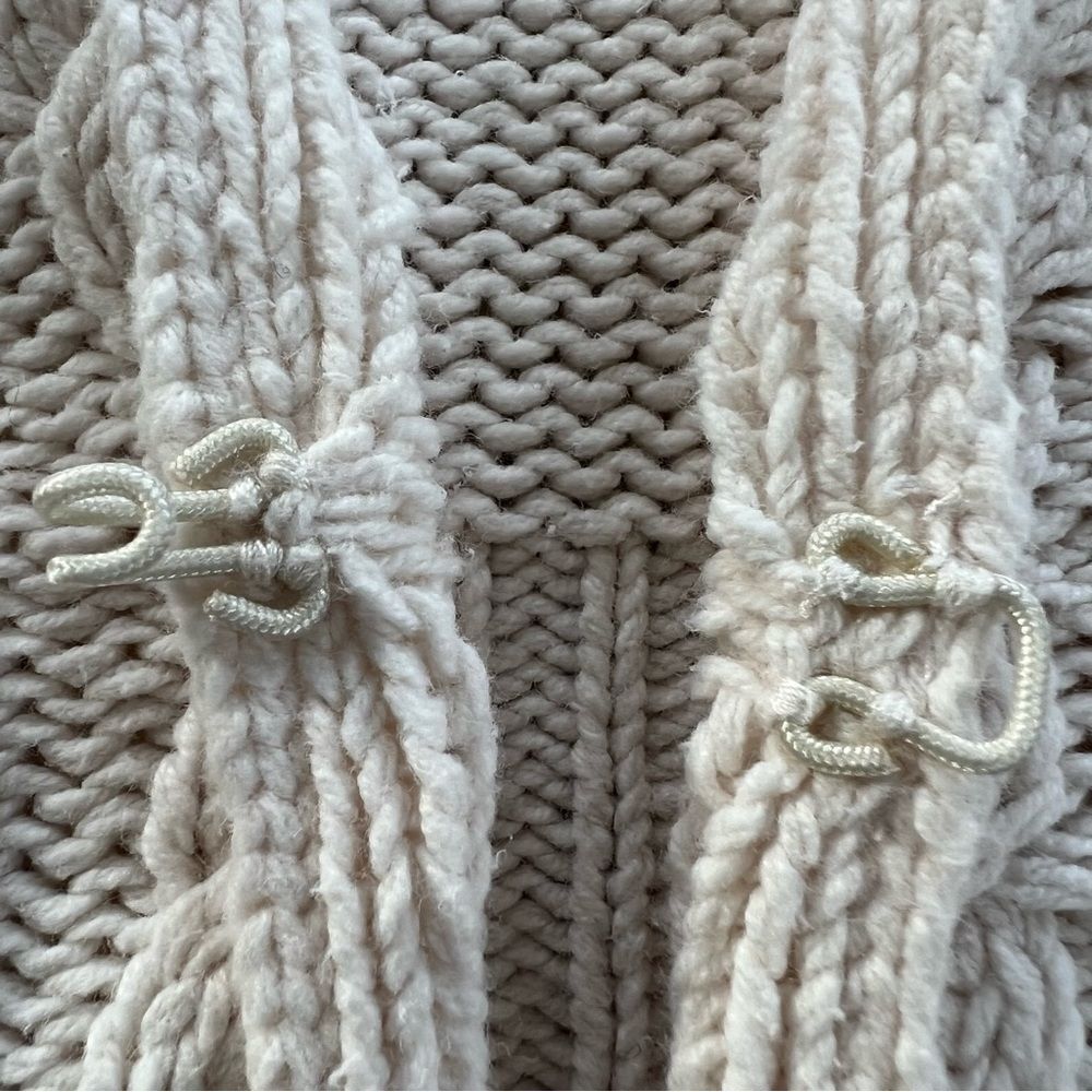 Eddie Bauer Cable Knit Soft Ivory Long Sleeve One Hook Cardigan Sweater - Picture 5 of 10